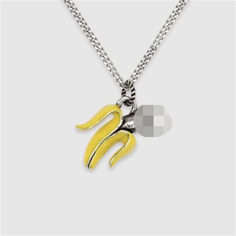 Harry Styles banana necklace 2021